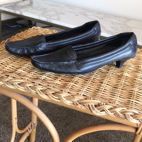 Prada Shoes - Picture 1 of 4